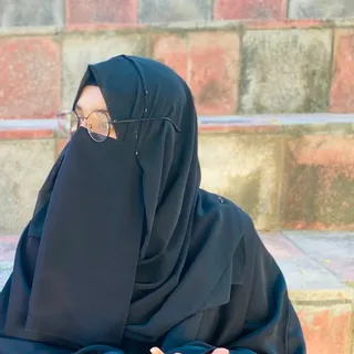 Naba Batool, co-founder of HackTech